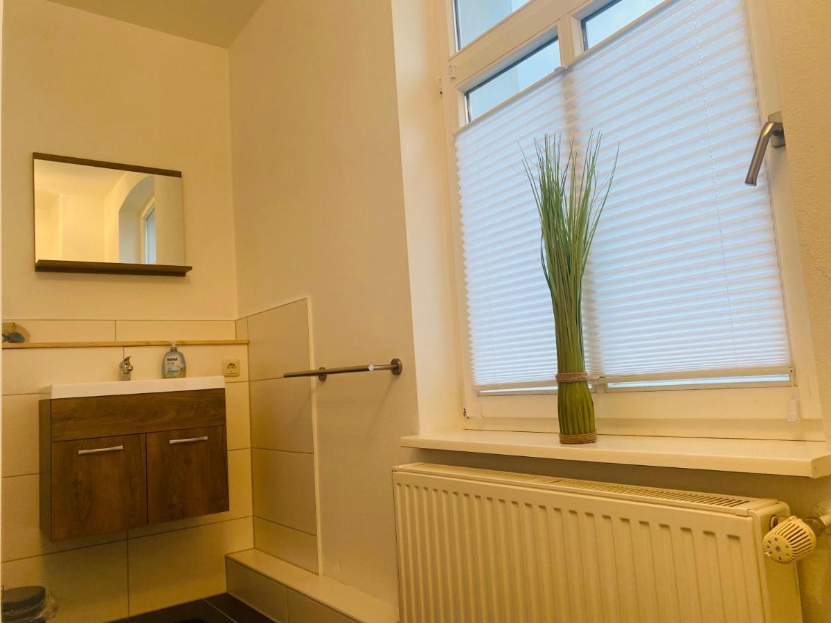Kapitaenshaus An Der Warnow Mit Sauna Rostock Exteriör bild