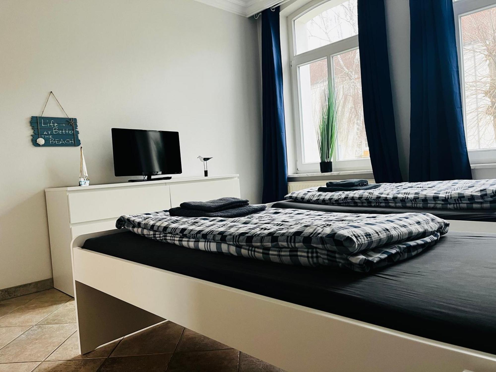 Kapitaenshaus An Der Warnow Mit Sauna Rostock Exteriör bild